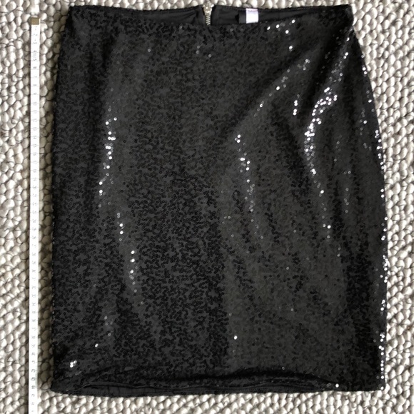 Kenzie - Small - Black Sequin Mini Skirt - Picture 3 of 6